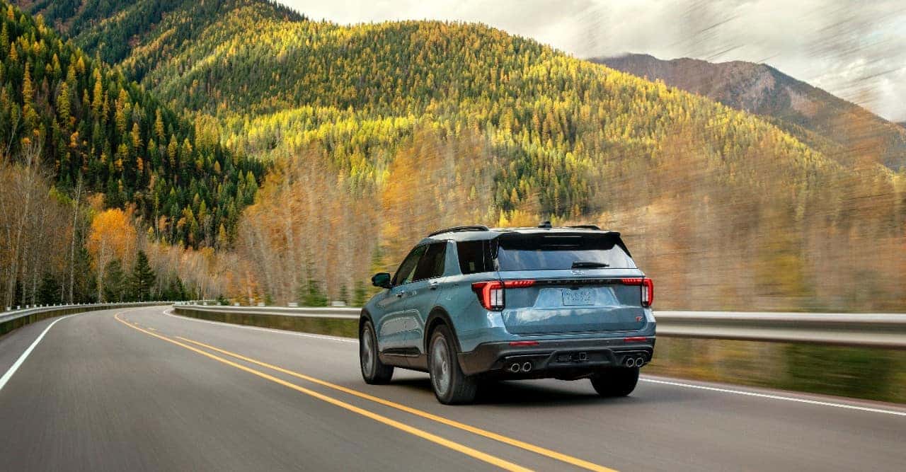 https://di-uploads-pod39.dealerinspire.com/classicfordofsmithfield/uploads/2024/11/2025-Ford-Explorer-ST.jpg