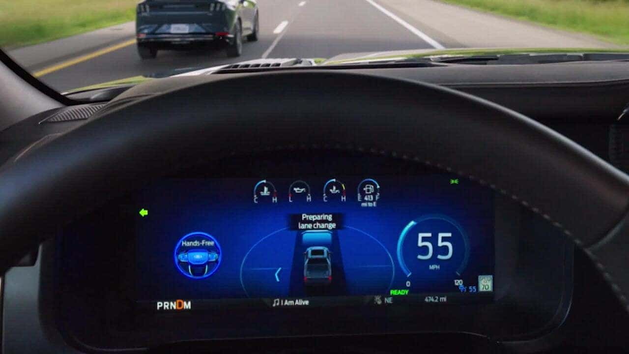 2026 Ford Expedition Intelligent Oil-Life Monitor Display