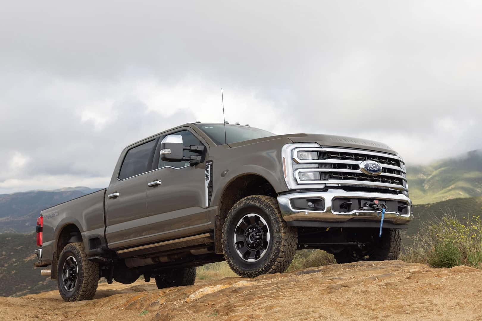 Ford F-350 Tremor lifted suspension and Goodyear tires