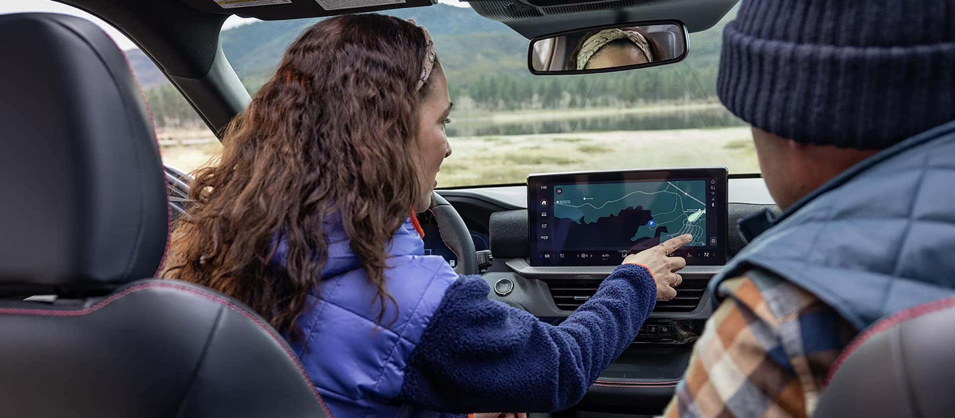 2027 Ford Explorer vs 2027 Chevrolet Traverse technology and safety