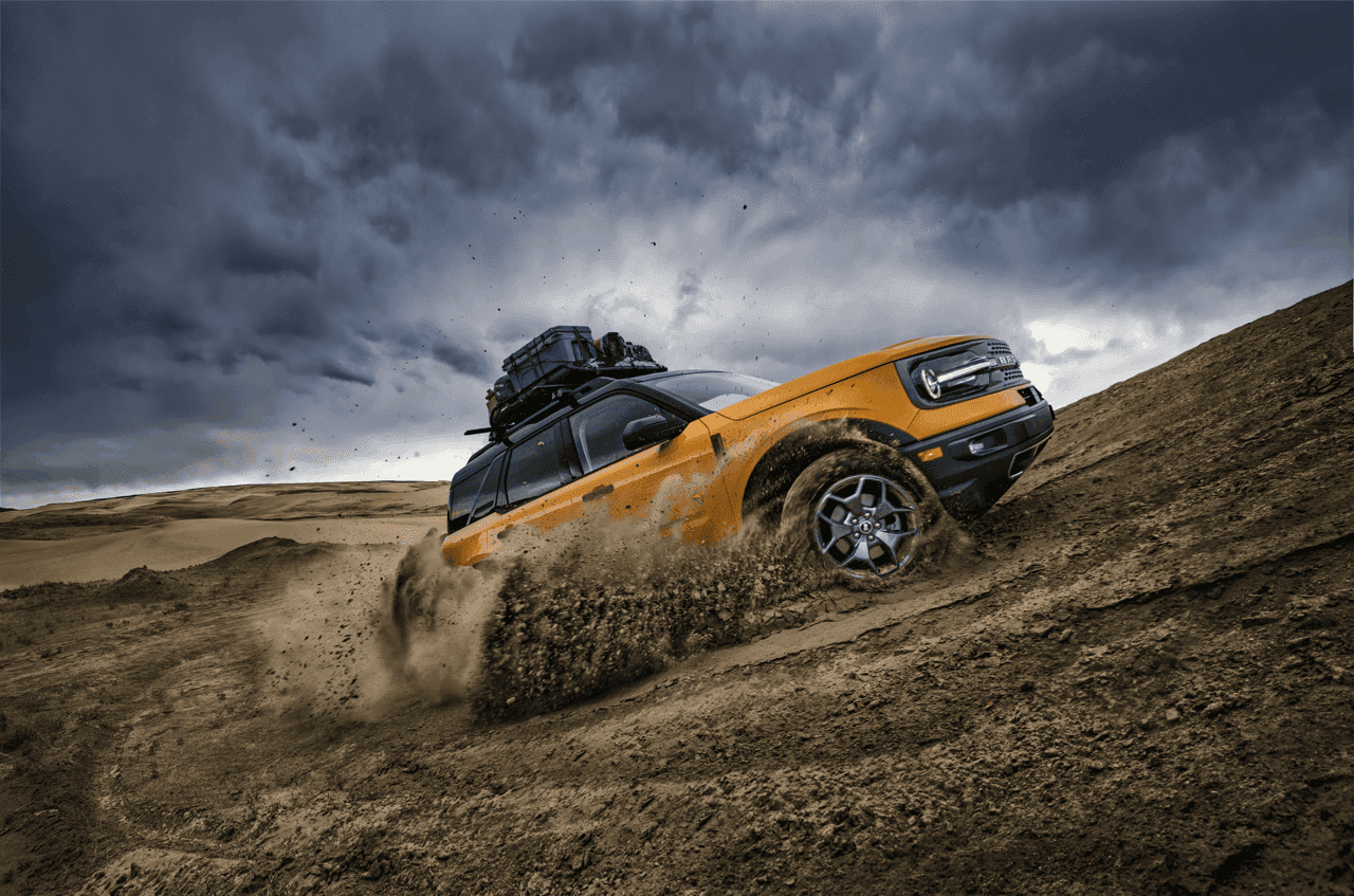 2022 Ford Bronco Sport kicking up dirt