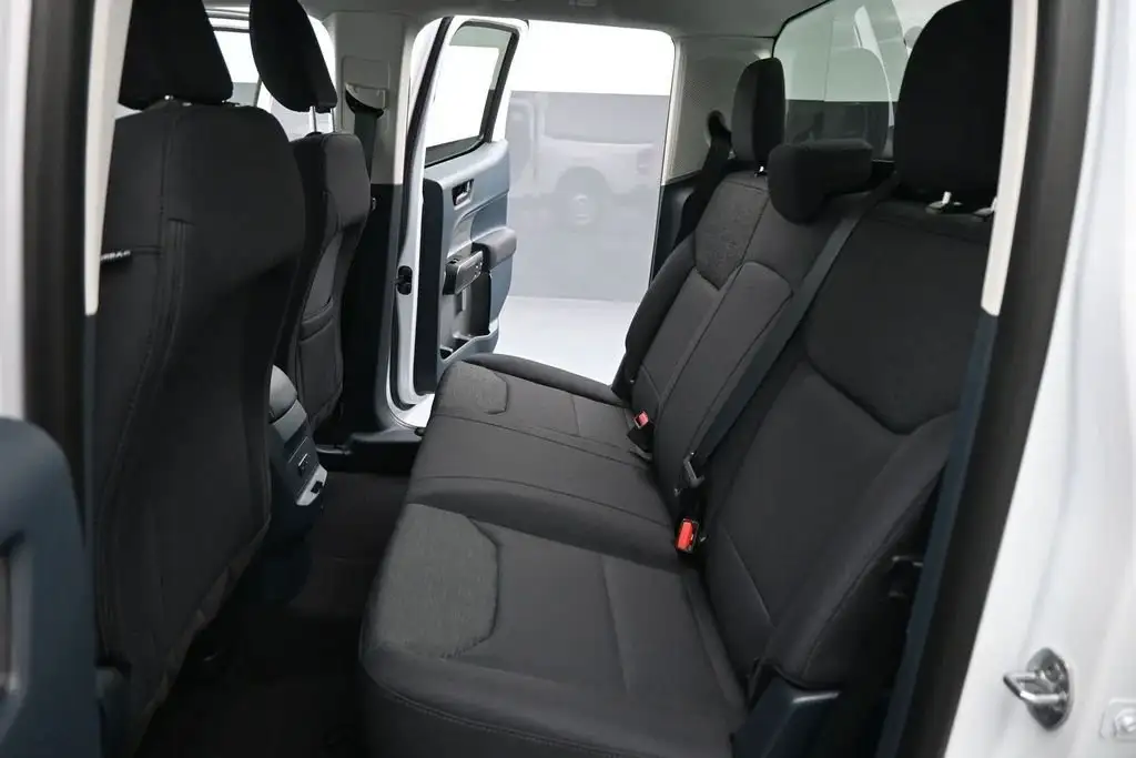 Functional Interior and Modular Cargo Space