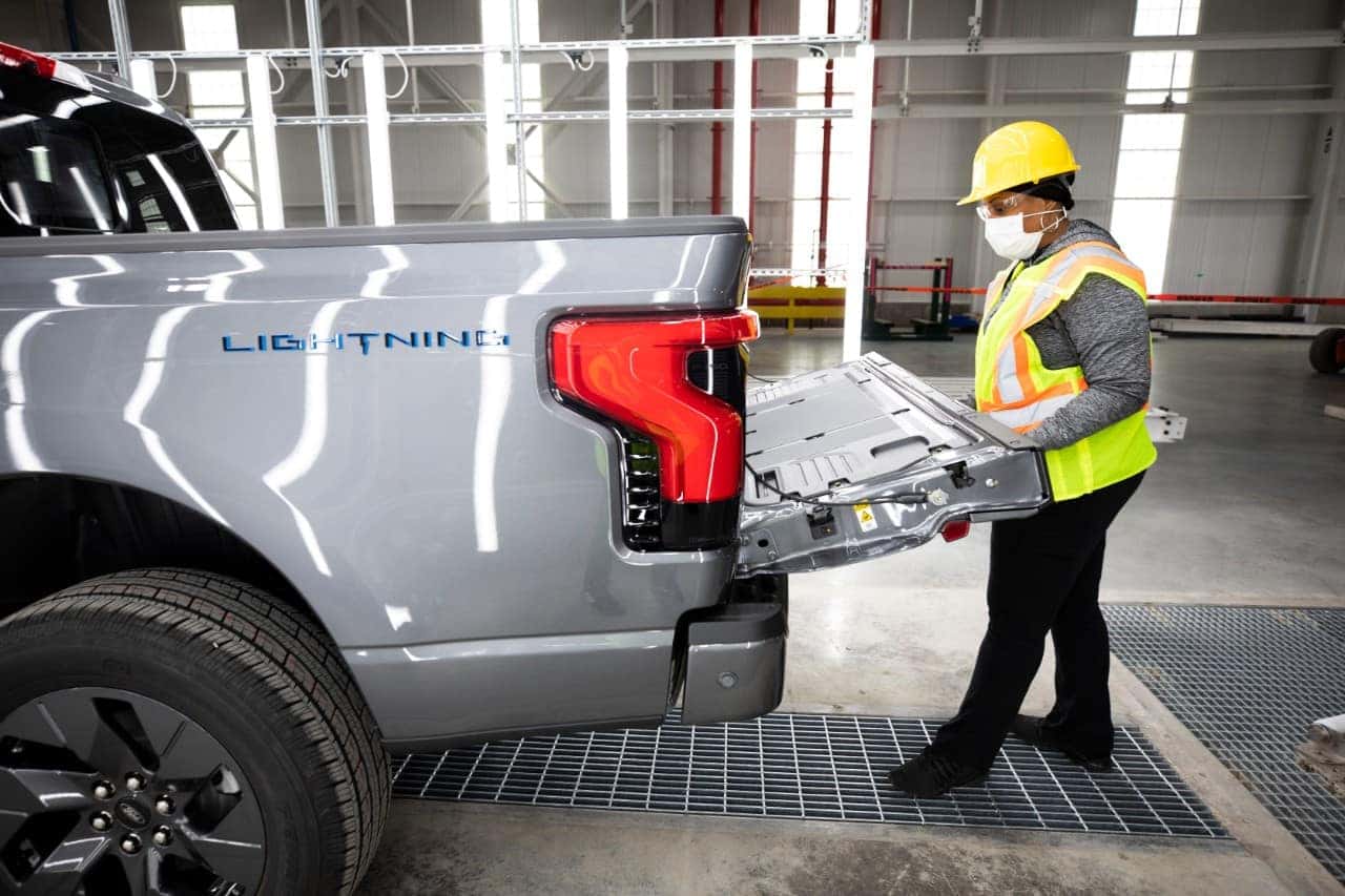 Assembly Factory Ford F-150 Lightning Pickup Trunk Worker