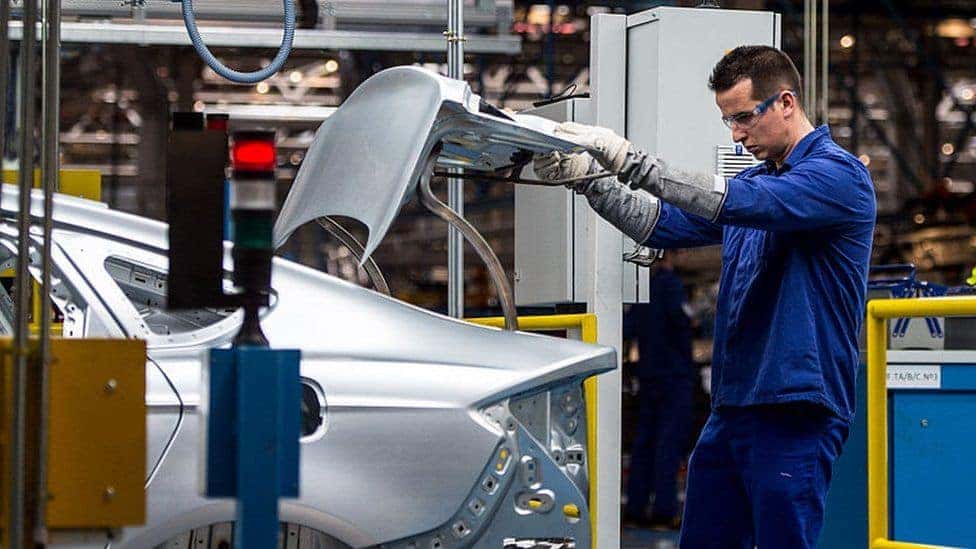 ford-manufacturing-plant