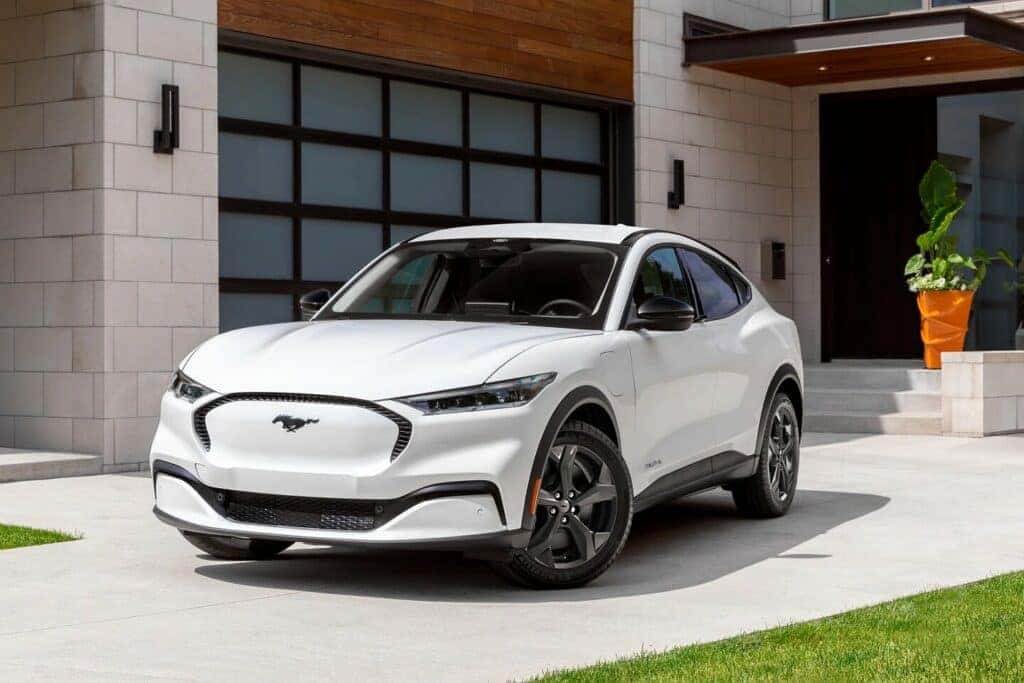 2023_FRD_Mach-e