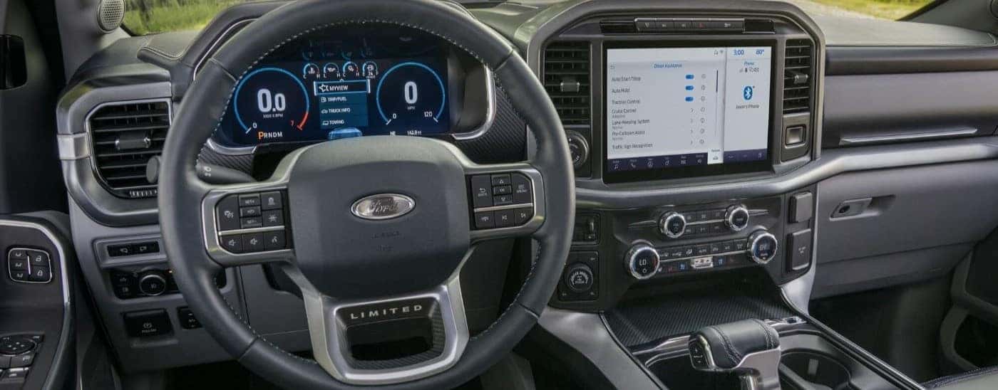 Infotainment display and steering wheel on a 2022 Ford F-150.
