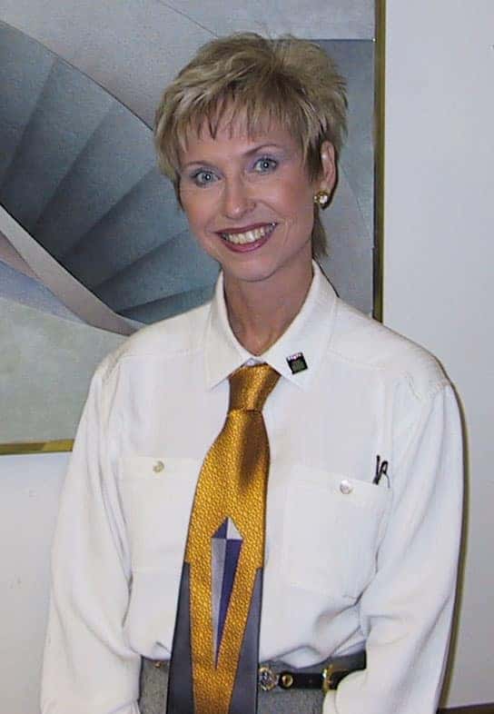 Bonnie with Tie