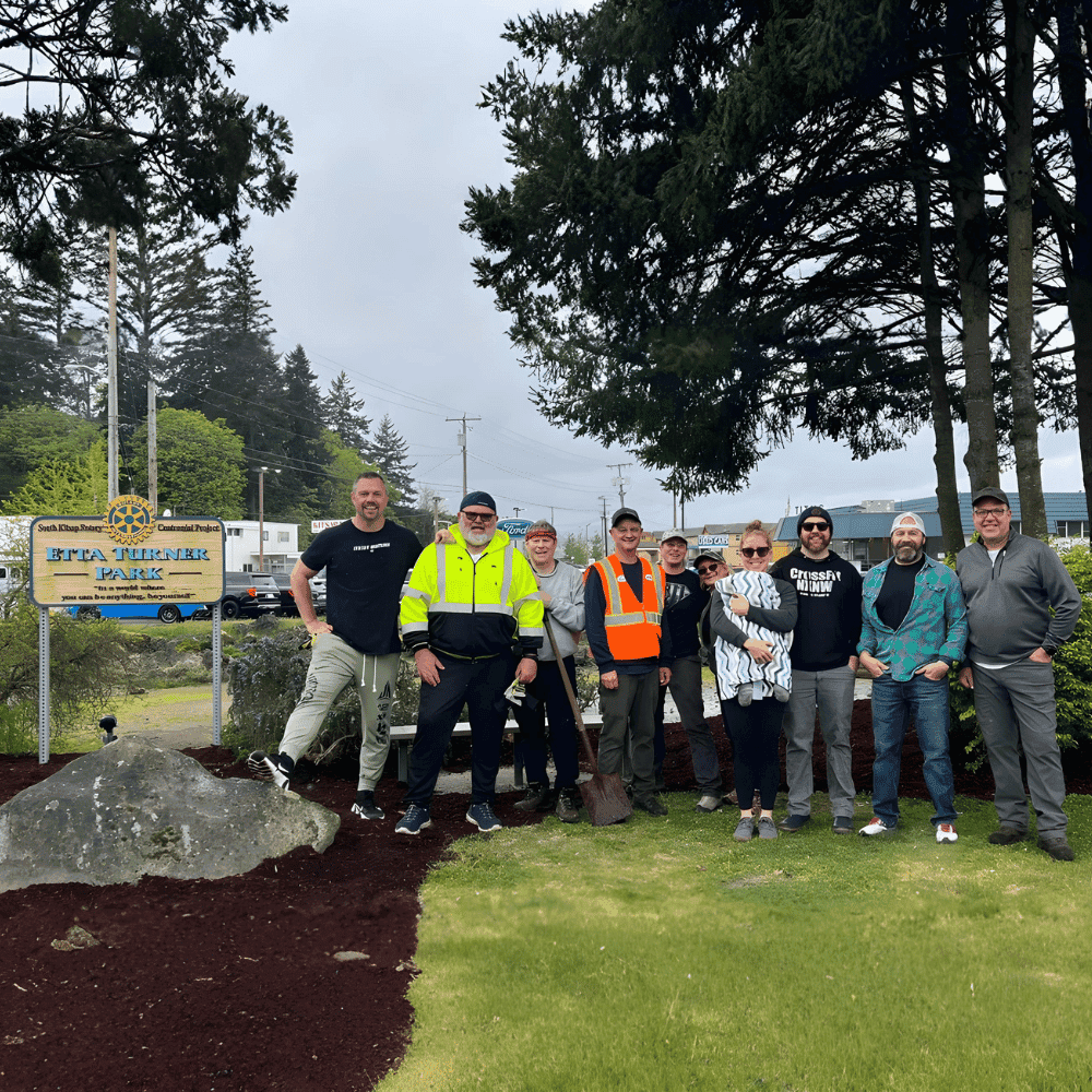 port orchard ford staff volunteers their time helping the city clean up local park