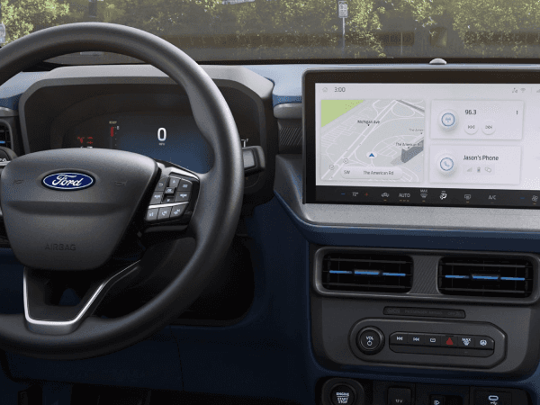 2025-maverick.interior