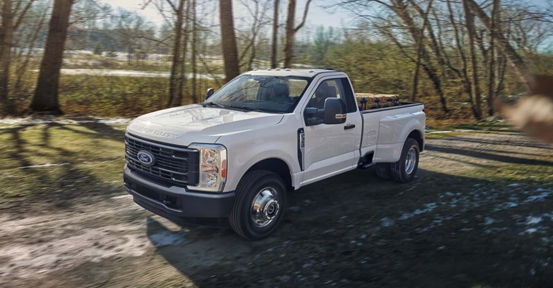 White-Ford-Super-Duty-truck
