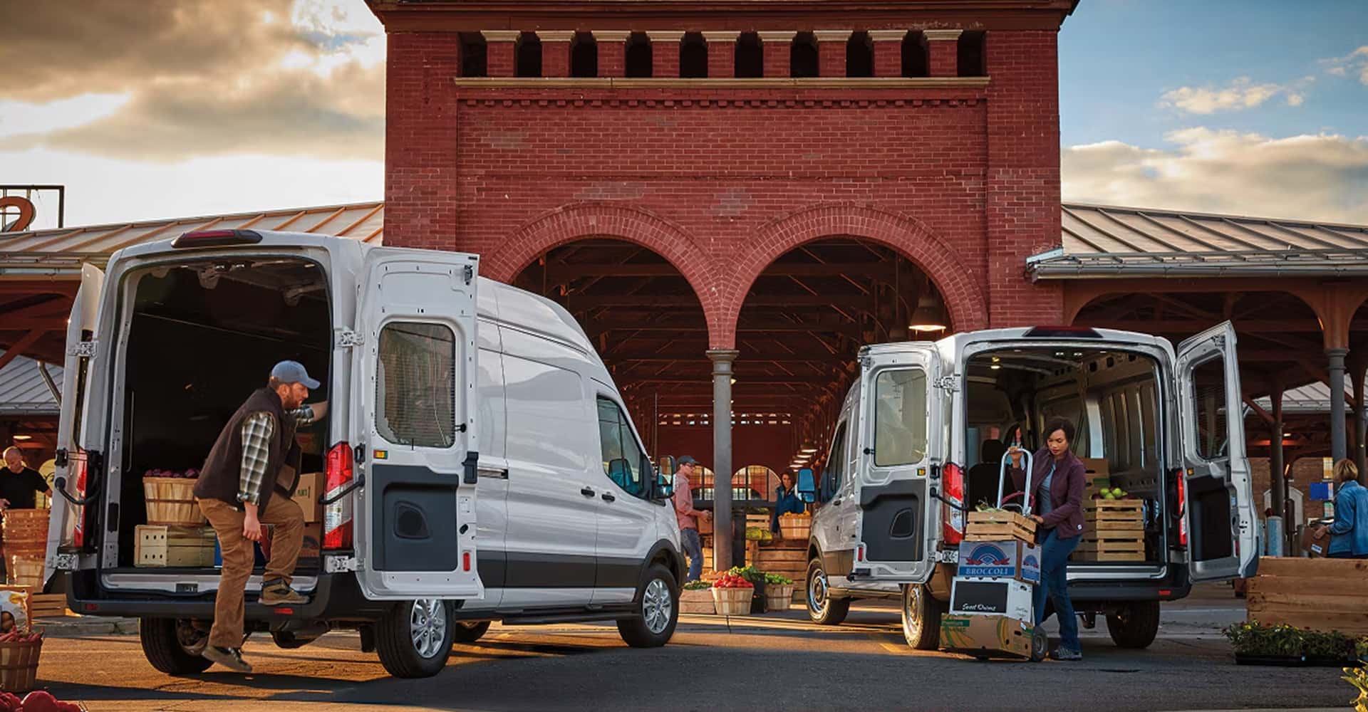 21_FRD_TRN_57080_C8775018_DdRr2ShotStaticTransitEasternMarket_mj_1440x630.avif