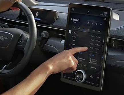 15.5 Center-Stack Color Touchscreen