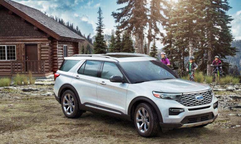 2024 Ford Explorer Exterior Family Cabin