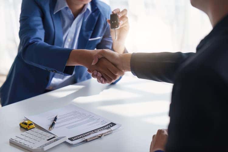 we buy cars, sell your vehicle, handshake